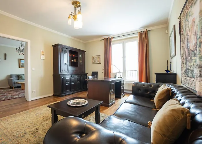 With A Balcony - 15 Min To City Center